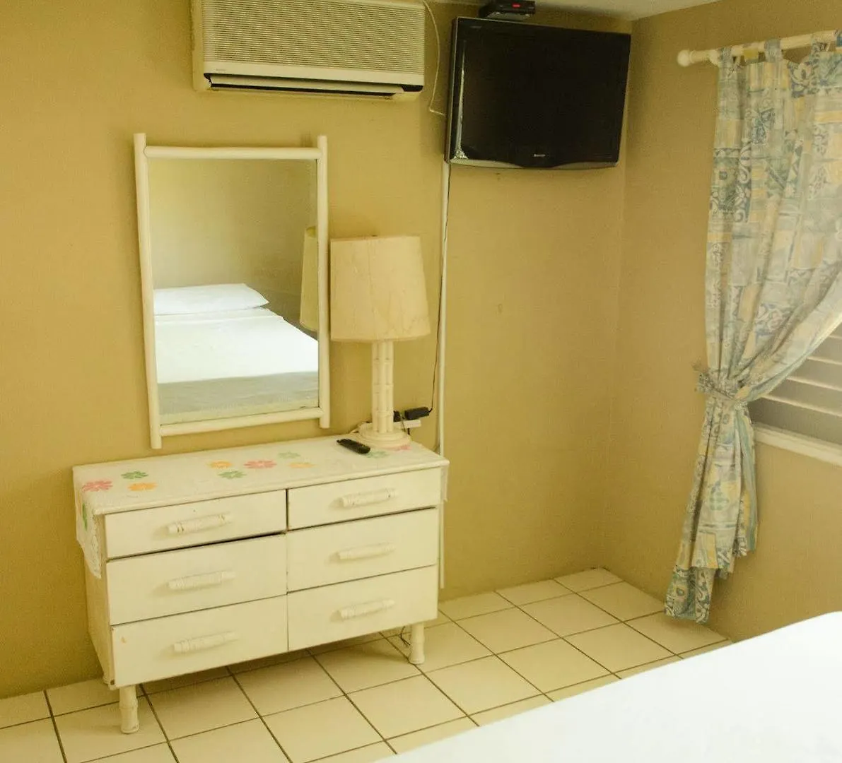 Casa Marina Montego Bay At Seawind Hotel