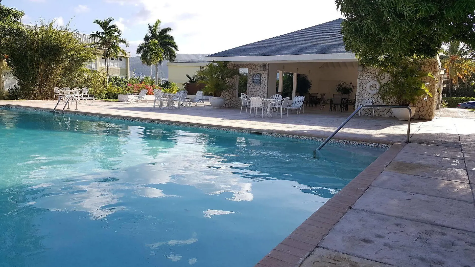 Casa Marina Montego Bay At Seawind Hotel