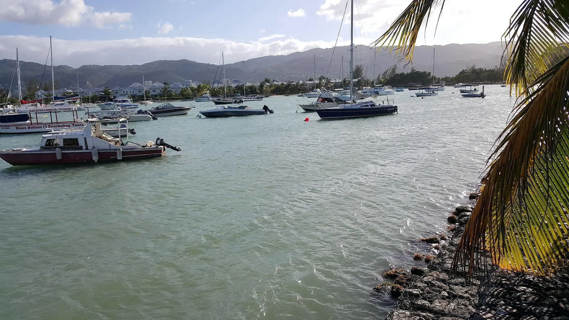 Casa Marina Montego Bay At Seawind Hotel